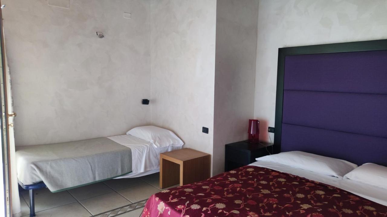 Albergo Le Piante مانربا ديل جاردا المظهر الخارجي الصورة