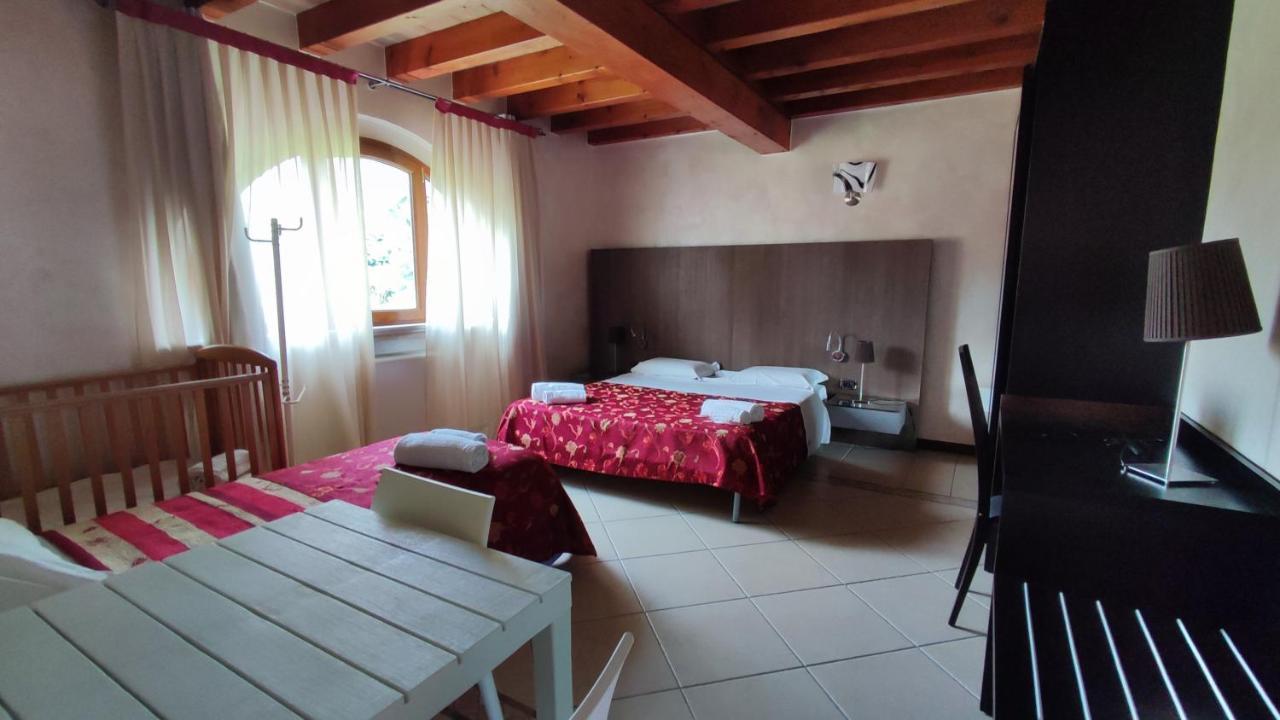 Albergo Le Piante مانربا ديل جاردا المظهر الخارجي الصورة