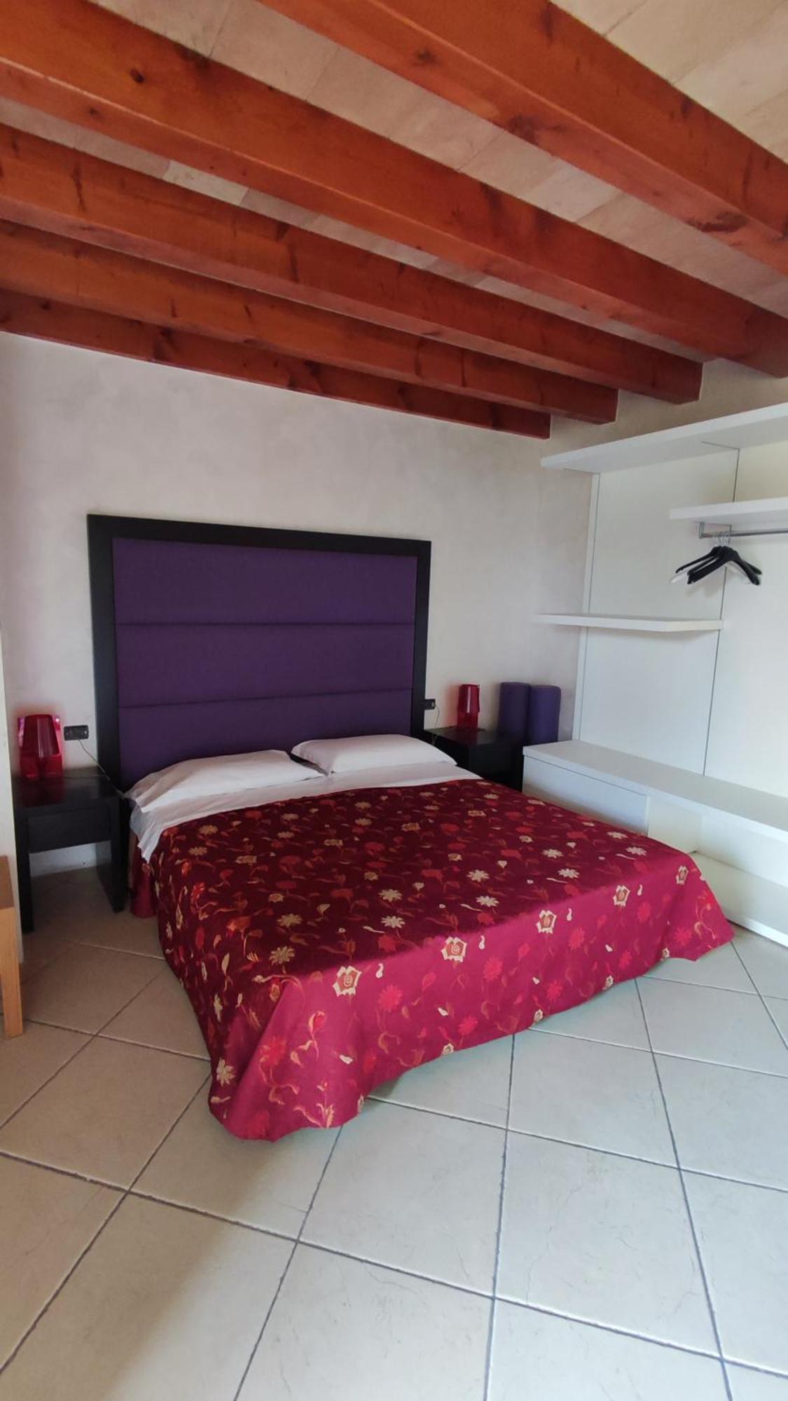 Albergo Le Piante مانربا ديل جاردا المظهر الخارجي الصورة