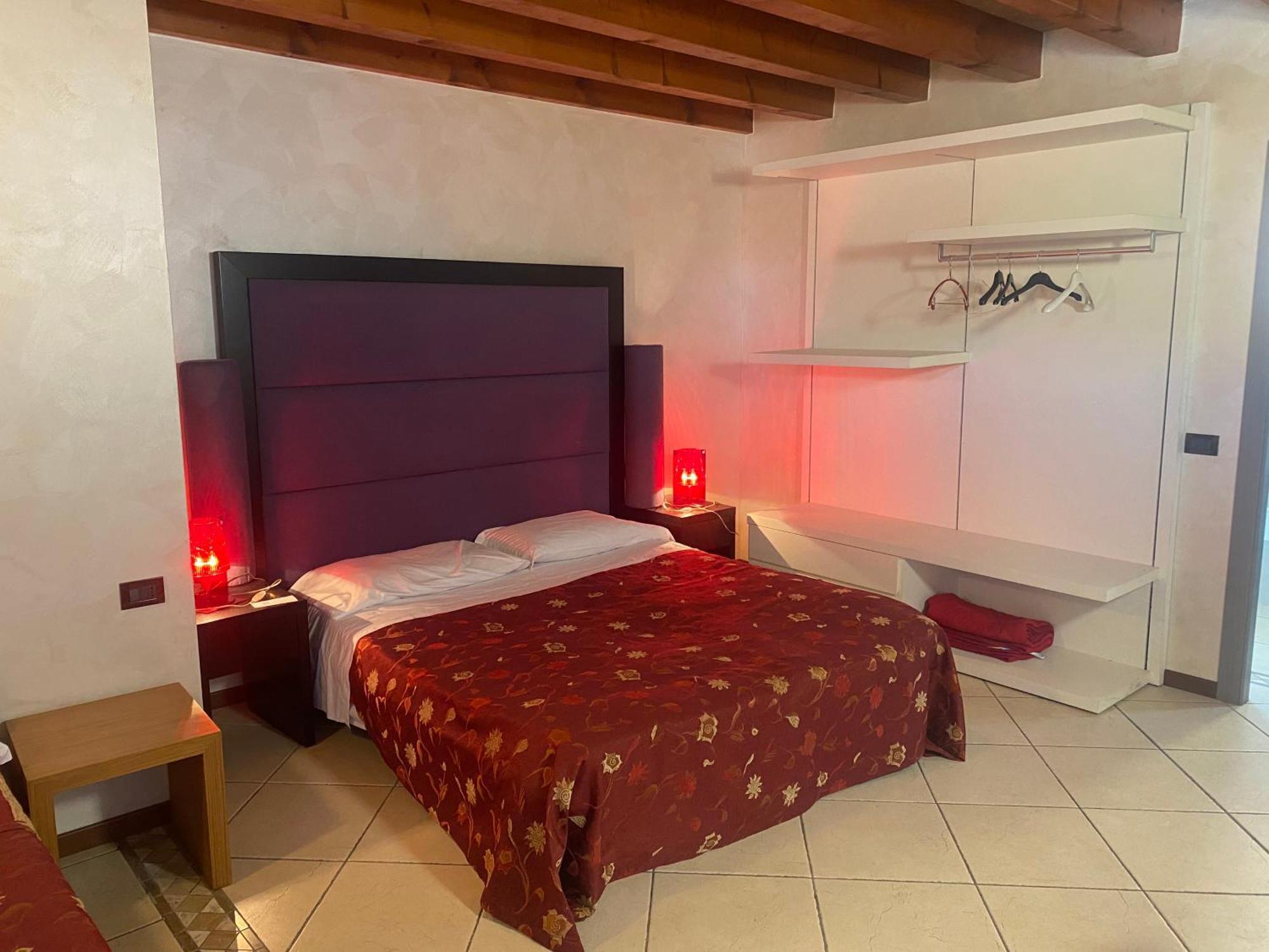 Albergo Le Piante مانربا ديل جاردا المظهر الخارجي الصورة