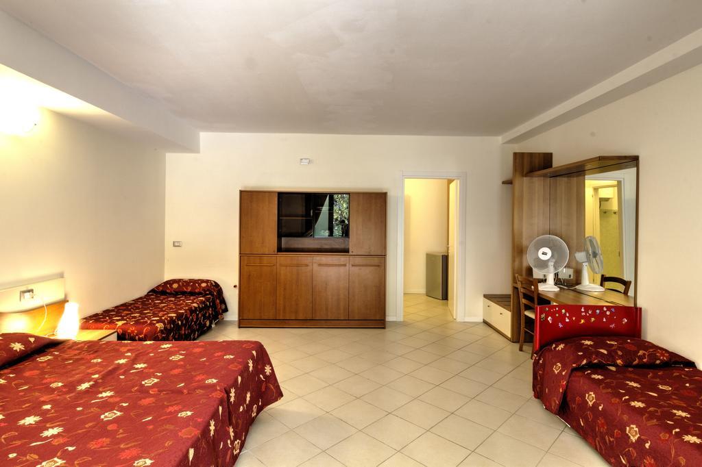 Albergo Le Piante مانربا ديل جاردا المظهر الخارجي الصورة