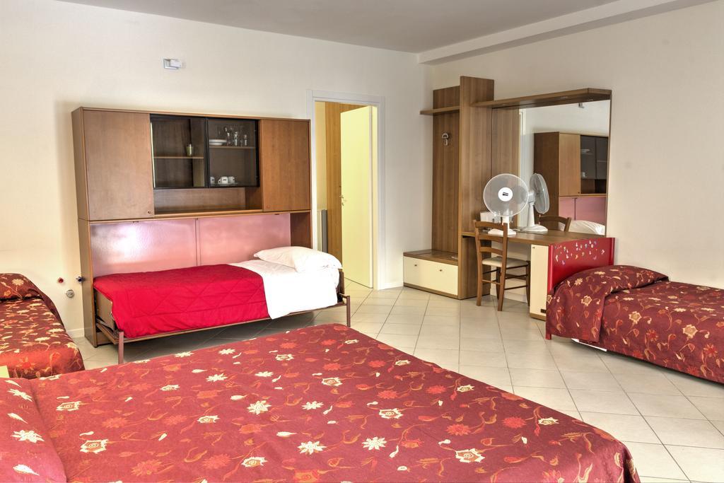 Albergo Le Piante مانربا ديل جاردا المظهر الخارجي الصورة