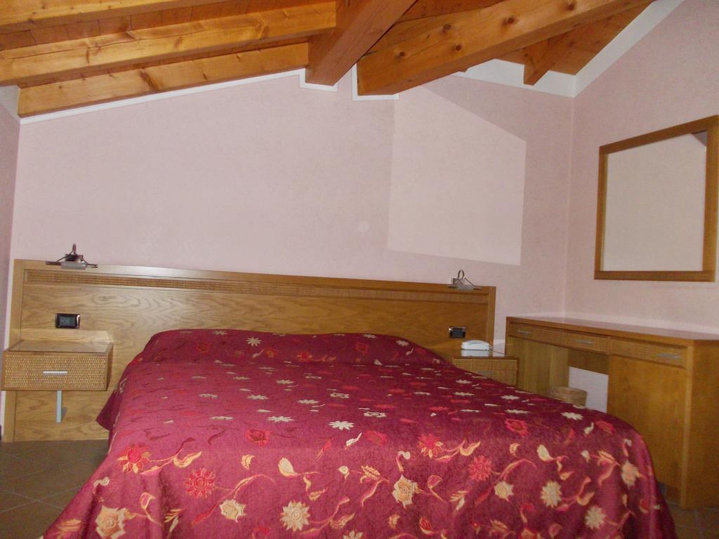 Albergo Le Piante مانربا ديل جاردا المظهر الخارجي الصورة